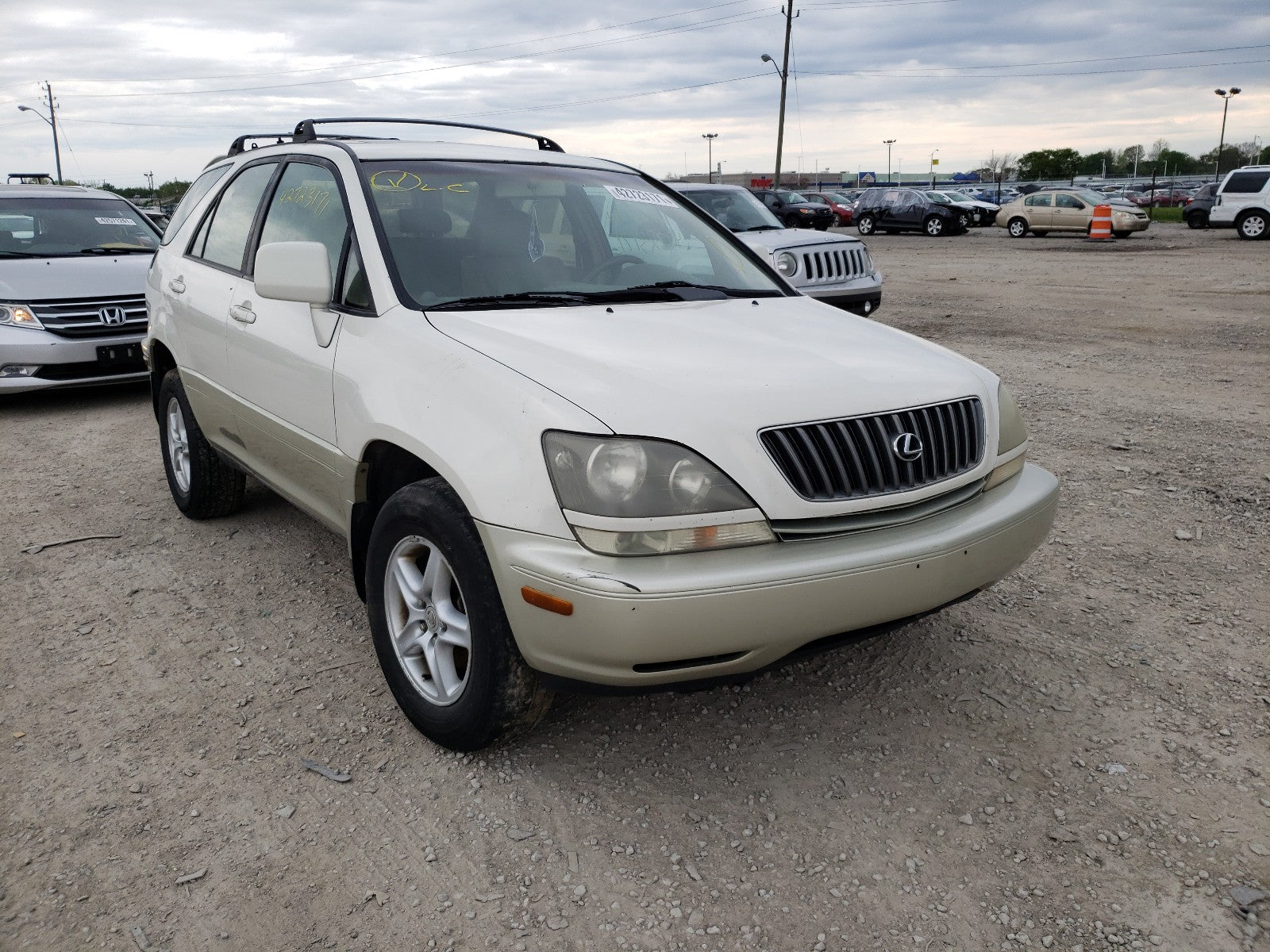 1999 LEXUS RX 300 - JT6HF10U5X0012401 — photo 1