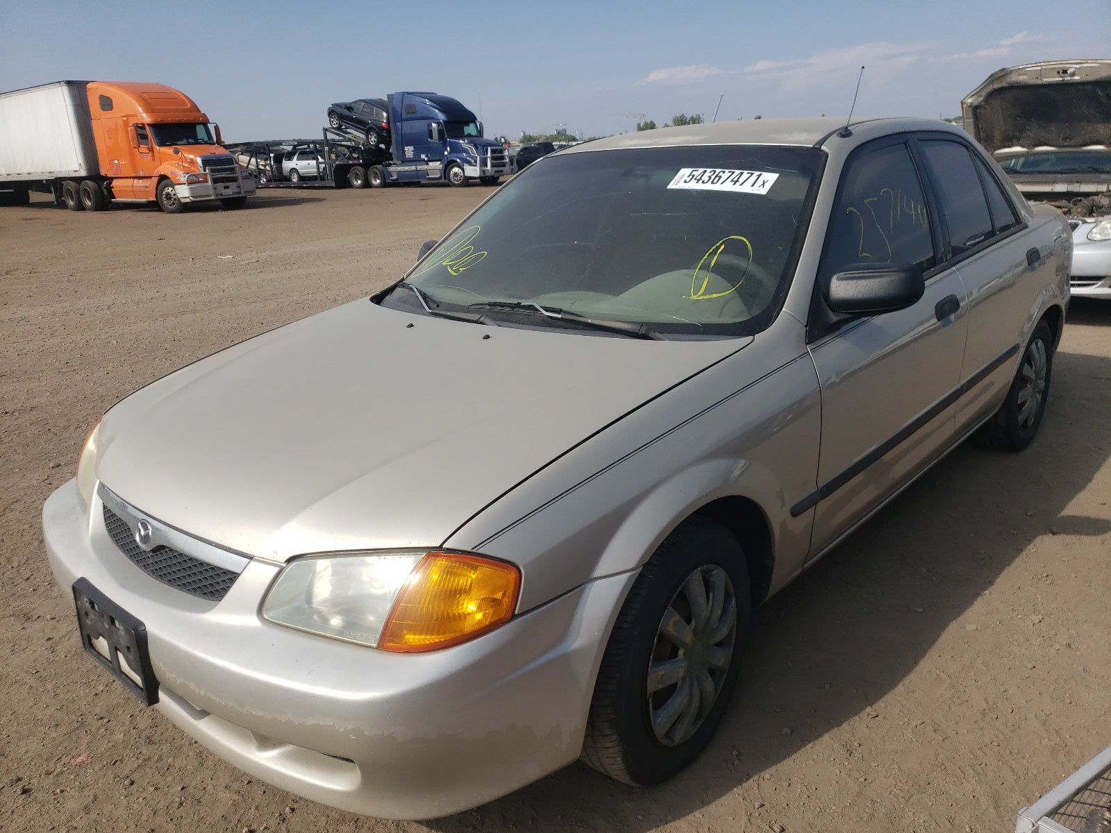 1999 MAZDA PROTEGE DX - JM1BJ2223X0119820 — photo 2
