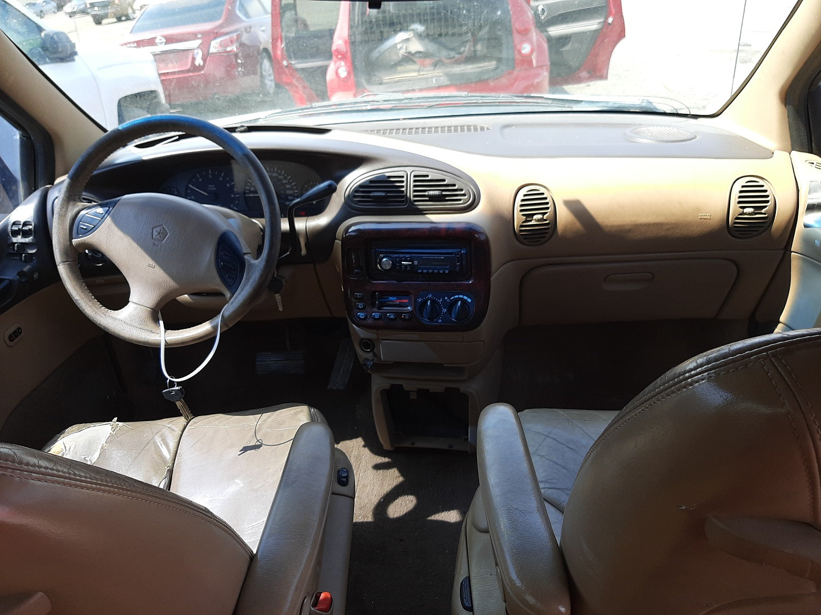 2000 CHRYSLER TOWN & COU - 1C4GP54L7YB507988 — photo 9
