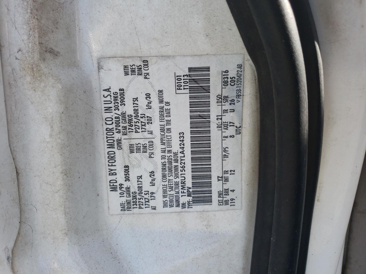 2000 FORD EXPEDITION - 1FMRU1562YLA42433 — photo 10