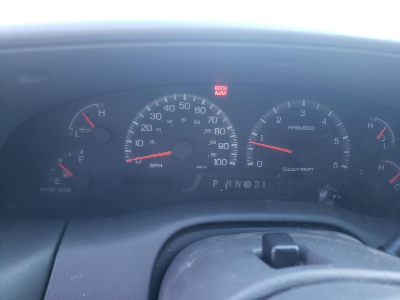 2000 FORD EXPEDITION - 1FMRU1562YLA42433 — photo 8