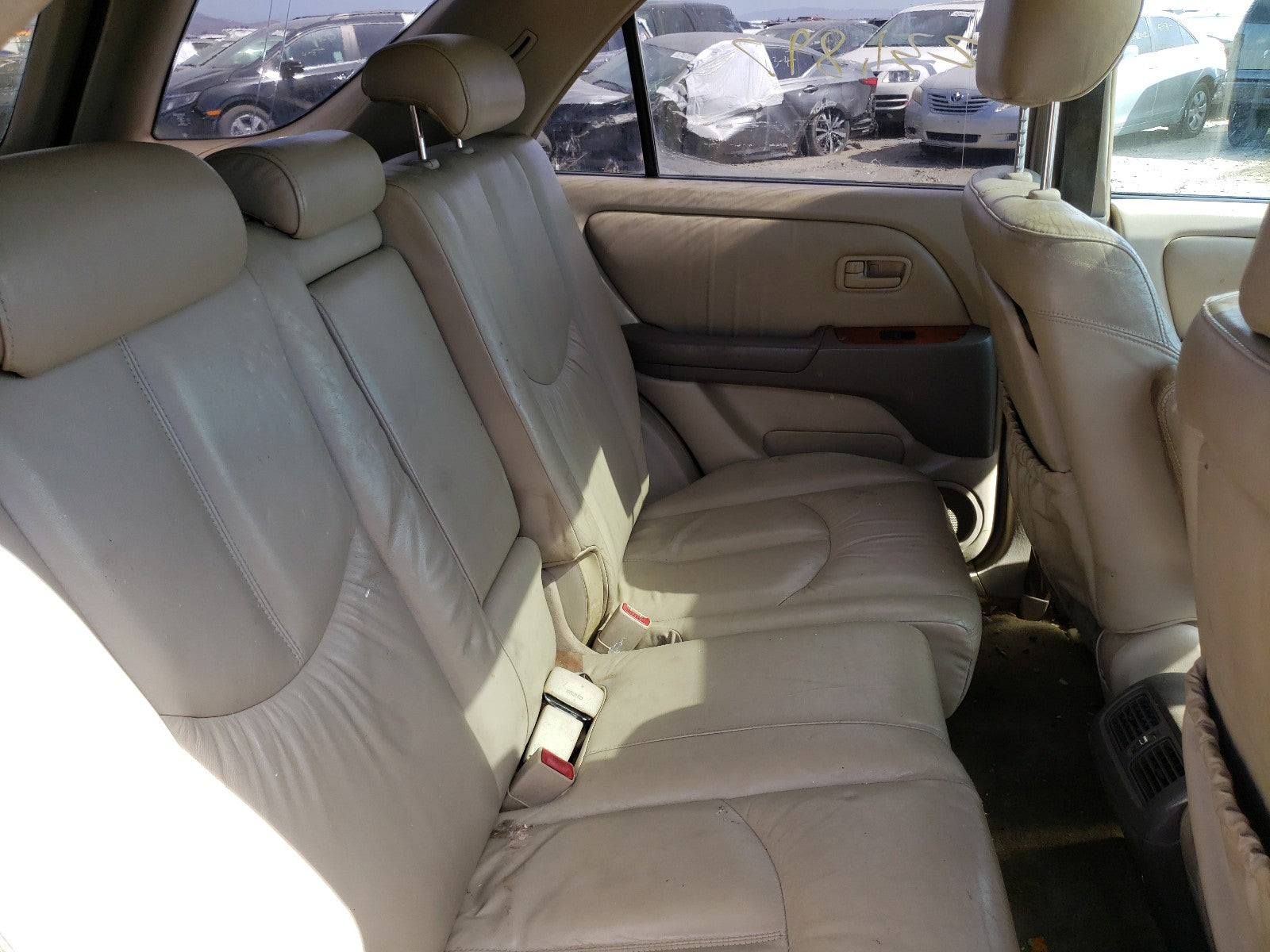 2000 LEXUS RX 300 - JT6HF10U9Y0165056 — photo 6