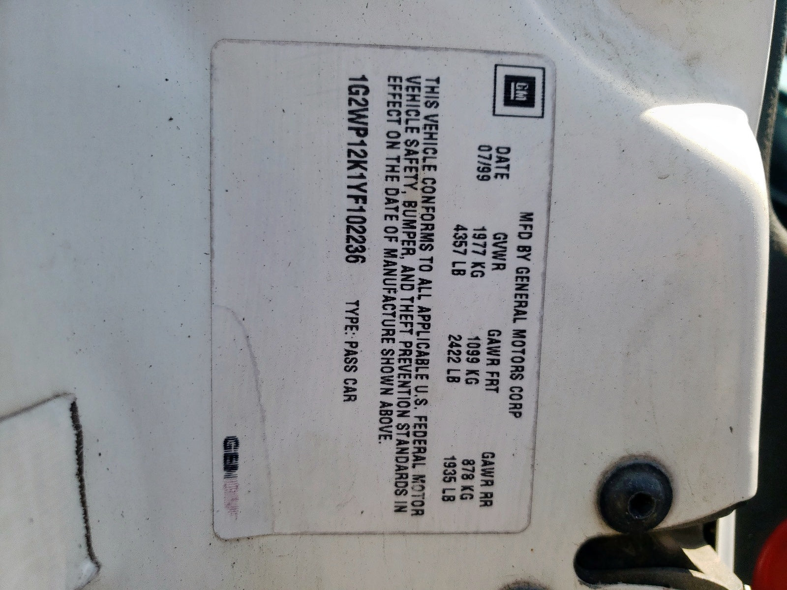 2000 PONTIAC GRAND PRIX - 1G2WP12K1YF102236 — photo 10