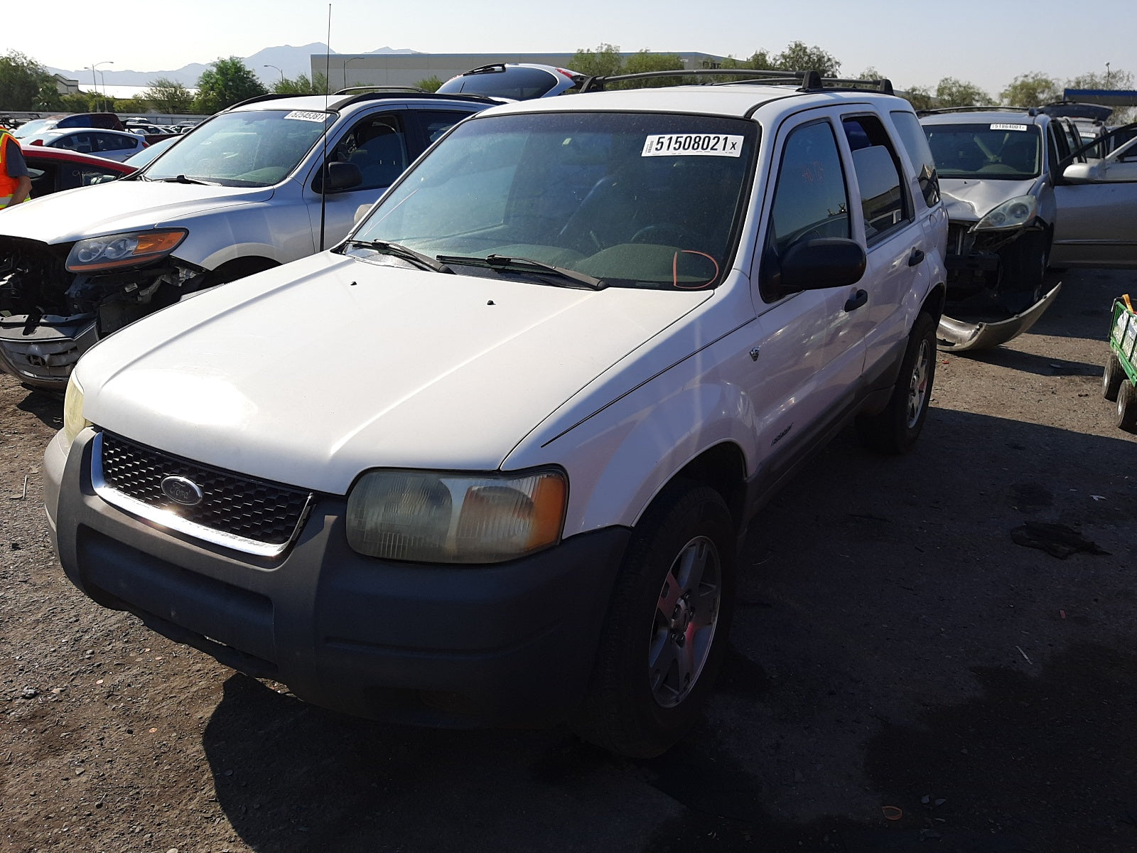2001 FORD ESCAPE XLS - 1FMYU01161KA89685 — photo 2