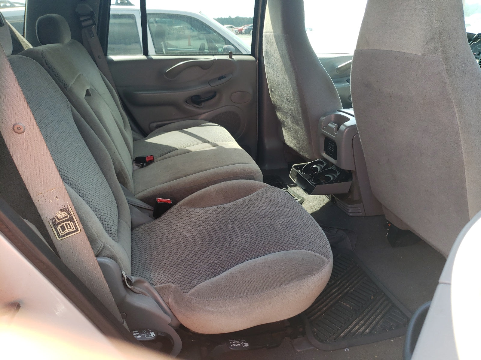 2001 FORD EXPEDITION - 1FMRU15W61LB03496 — photo 3