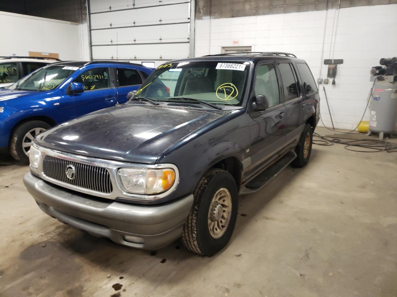 2001 MERCURY MOUNTAINEE - 4M2ZU86P51UJ07838 — photo 2