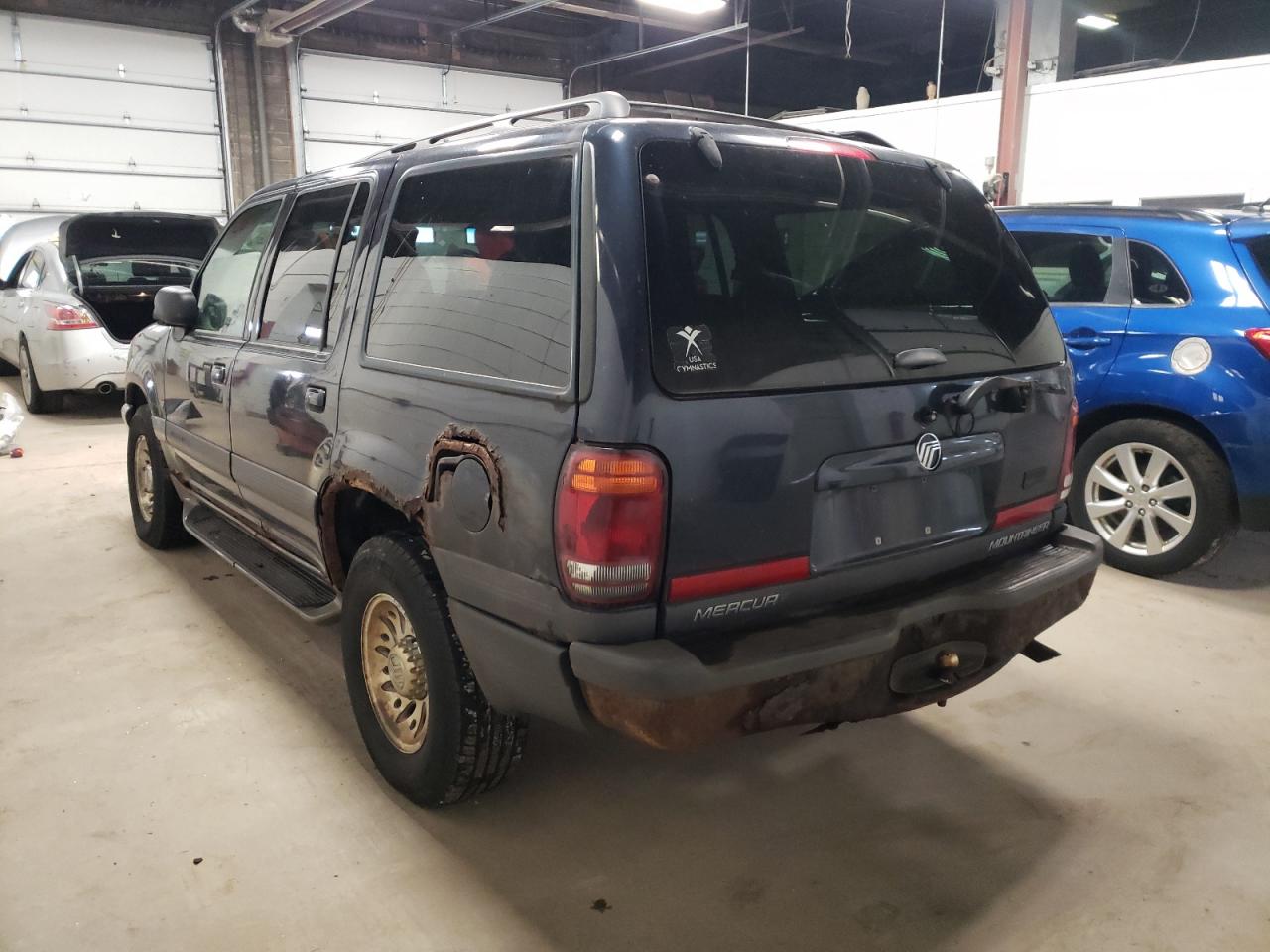 2001 MERCURY MOUNTAINEE - 4M2ZU86P51UJ07838 — photo 3
