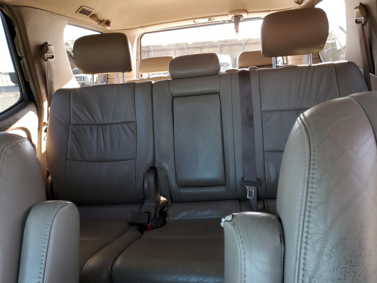 2001 TOYOTA SEQUOIA LI - 5TDZT38A11S011424 — photo 10