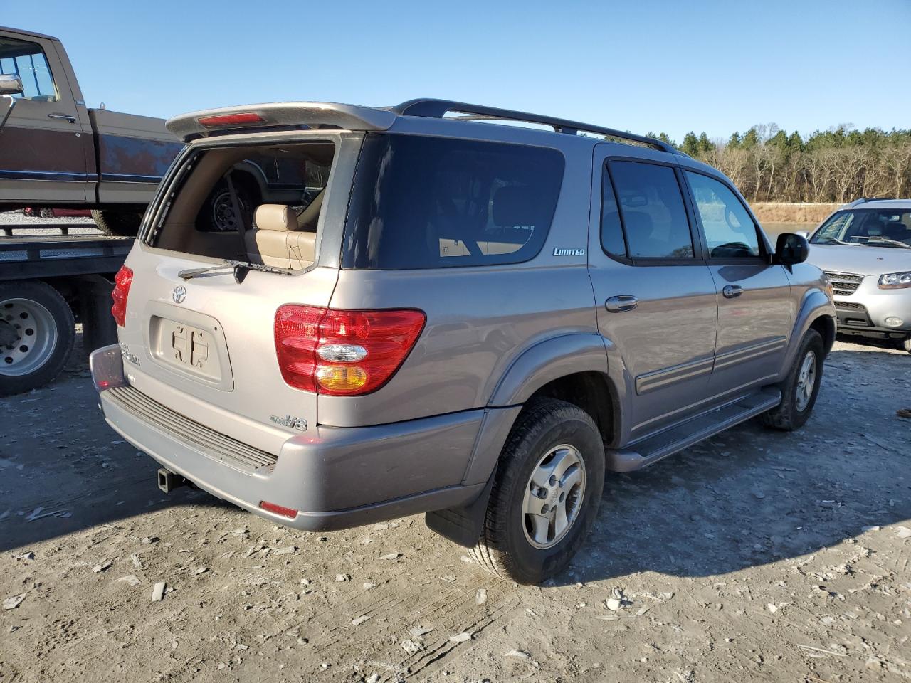 2001 TOYOTA SEQUOIA LI - 5TDZT38A11S011424 — photo 3