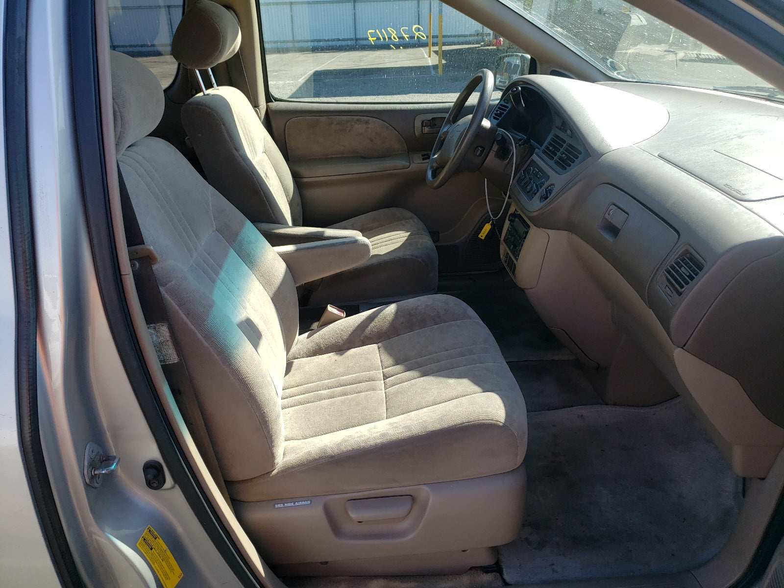 2001 TOYOTA SIENNA LE - 4T3ZF13C91U323302 — photo 4