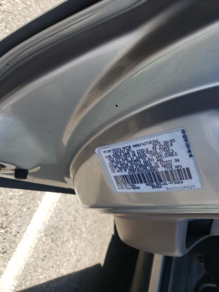 2001 TOYOTA SIENNA LE - 4T3ZF13C91U323302 — photo 9