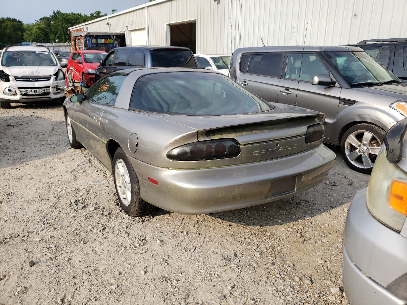 2002 CHEVROLET CAMARO - 2G1FP22K322101768 — photo 3