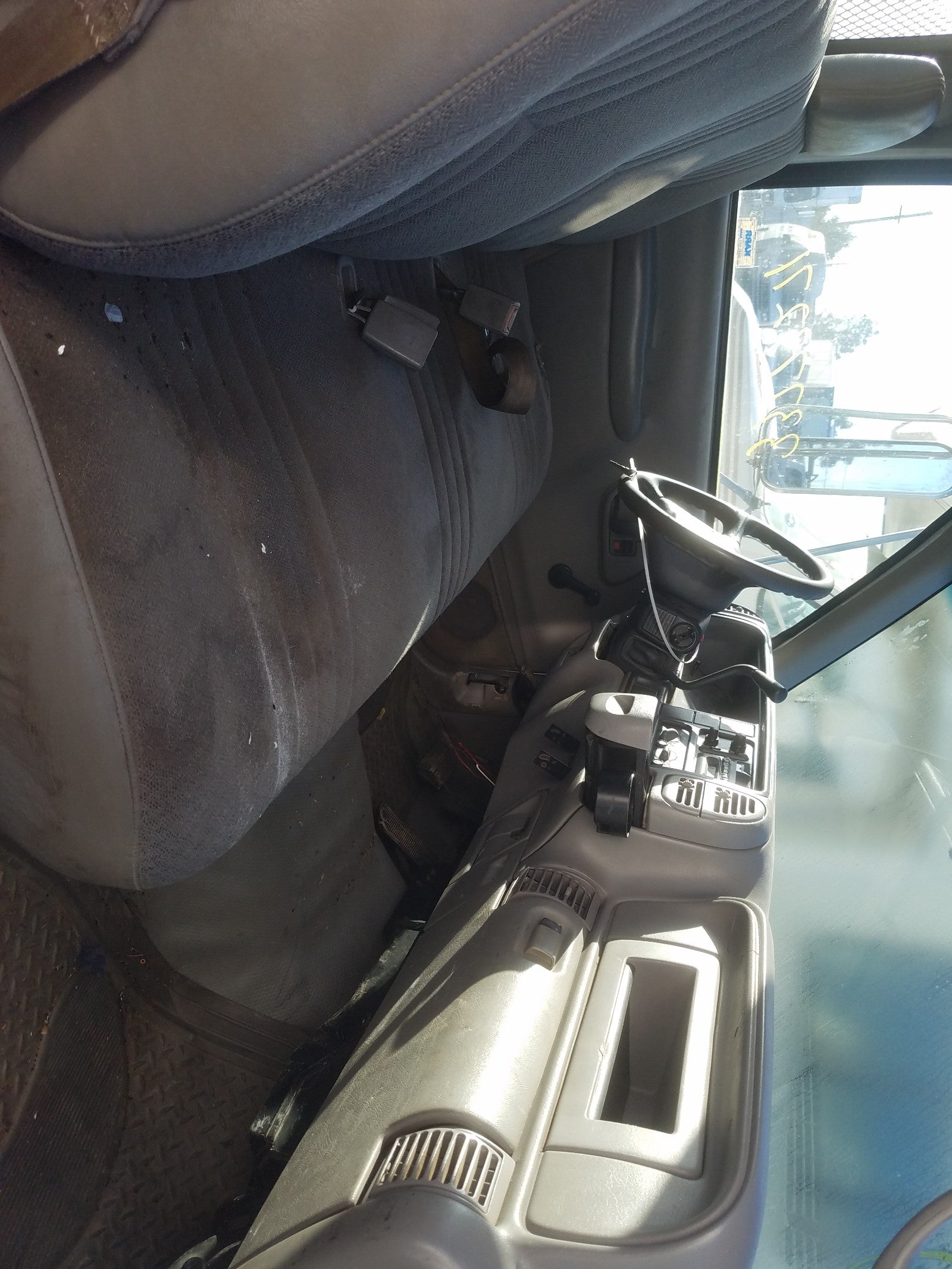 2002 CHEVROLET SILVERADO - 3GBKC34F32M111095 — photo 5