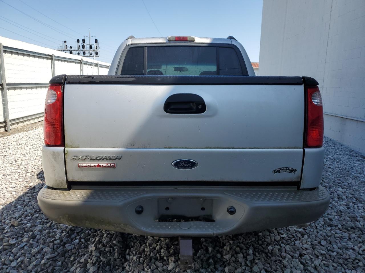 2002 FORD EXPLORER S - 1FMZU77E02UC25628 — photo 5