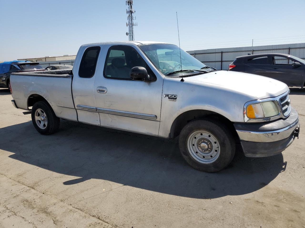 2002 FORD F150 - 1FTRX17W32KE04811 — photo 3