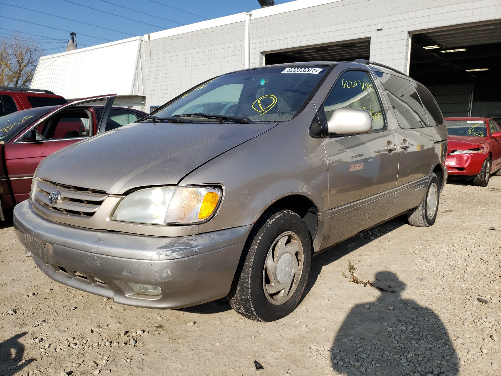2002 TOYOTA SIENNA LE - 4T3ZF13C52U417033 — photo 2