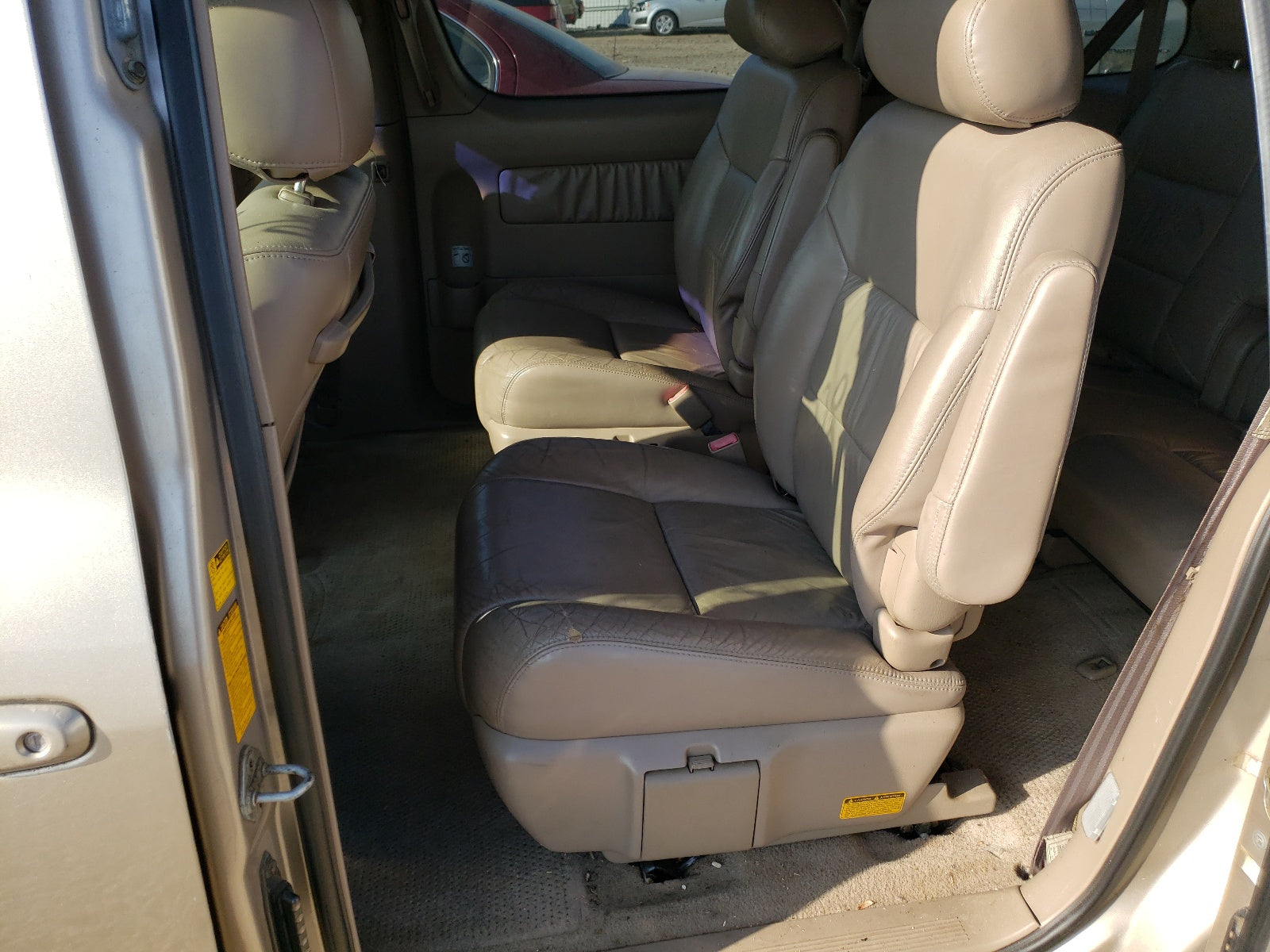 2002 TOYOTA SIENNA LE - 4T3ZF13C52U417033 — photo 6