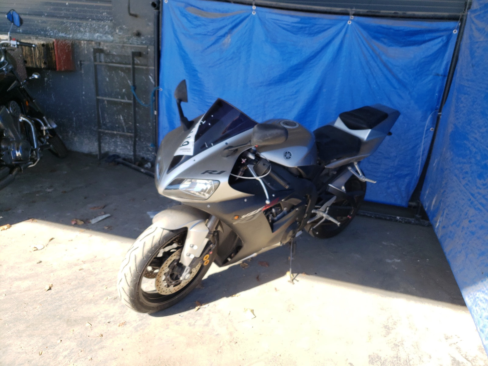 2002 YAMAHA YZF-R1 - JYARN10Y12A000747 — photo 2