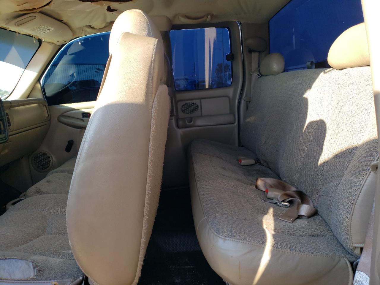 2003 CHEVROLET SILVERADO - 2GCEC19XX31284264 — photo 10