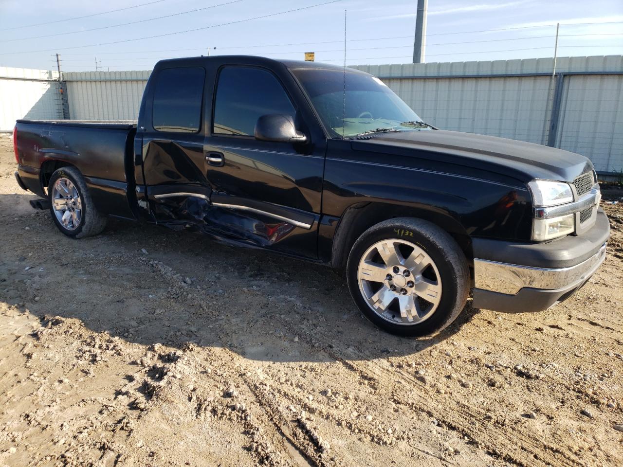 2003 CHEVROLET SILVERADO - 2GCEC19XX31284264 — photo 4