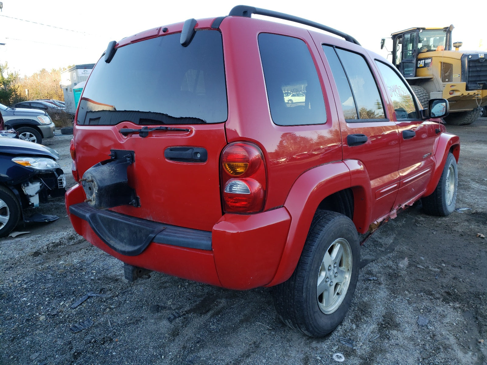 2003 JEEP LIBERTY LI - 1J4GL58K93W704640 — photo 4