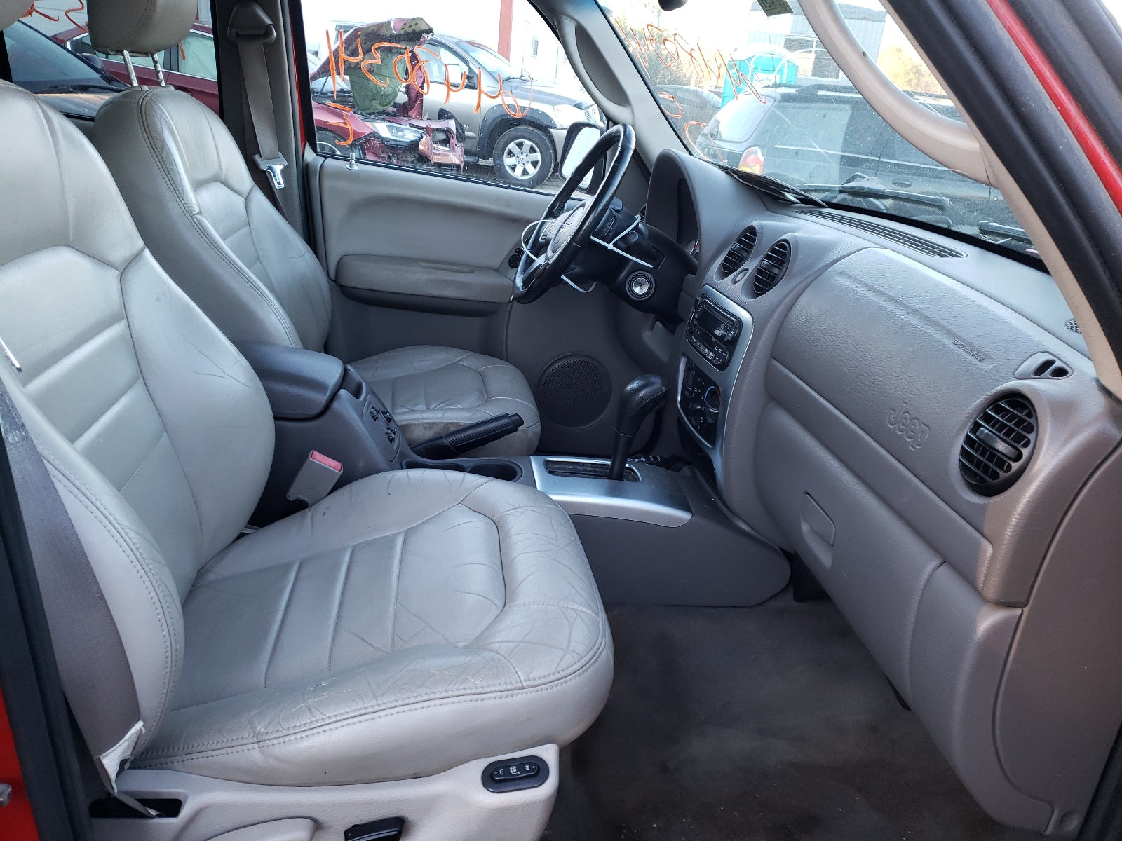 2003 JEEP LIBERTY LI - 1J4GL58K93W704640 — photo 5