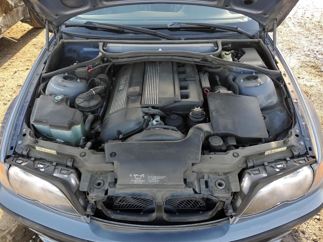 2004 BMW 330 I - WBAEV53464KM33154 — photo 11