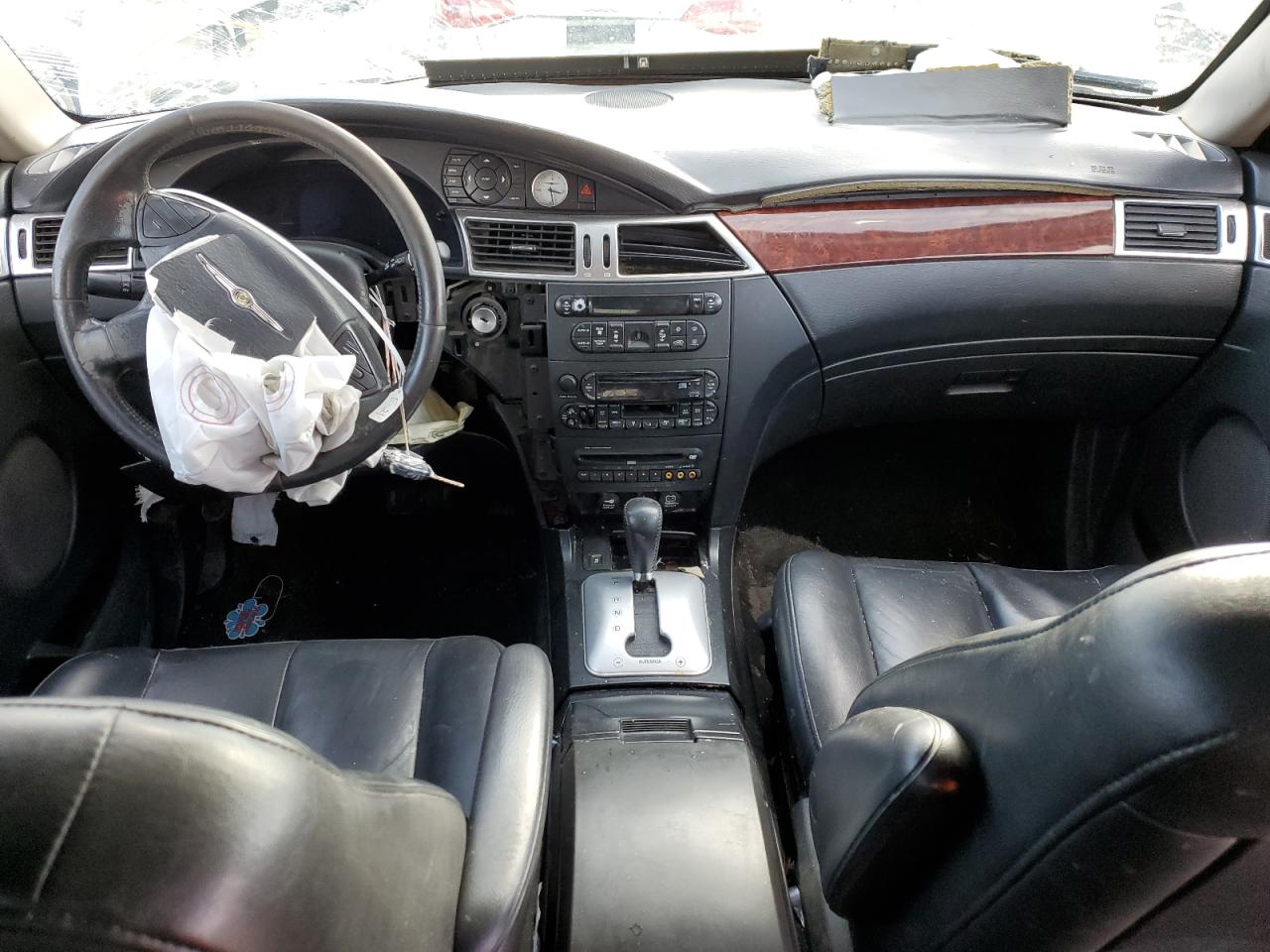 2004 CHRYSLER PACIFICA - 2C8GM68474R520428 — photo 8