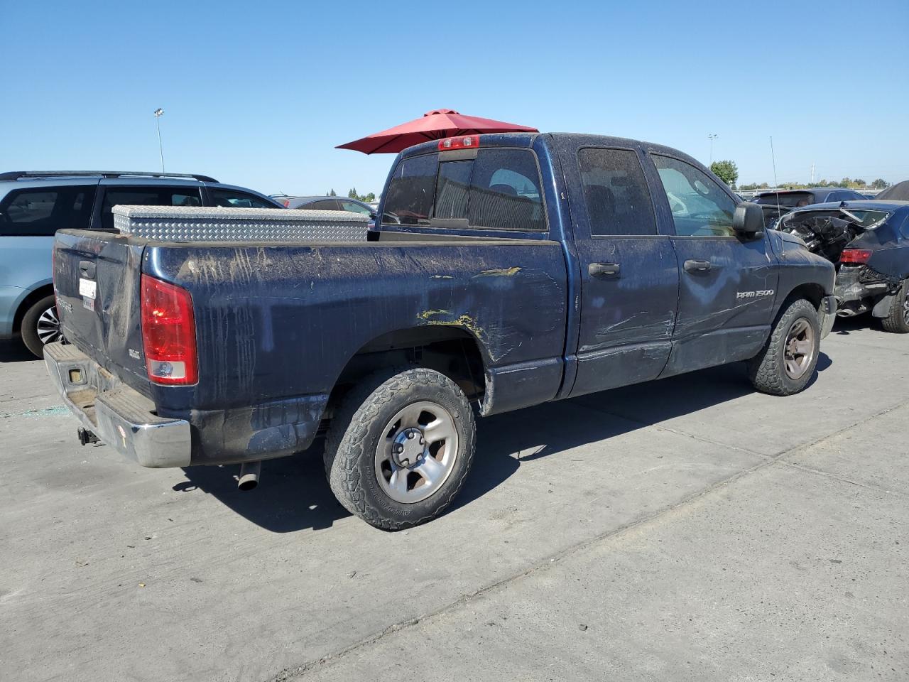 2004 DODGE RAM 1500 S - 1D7HA18N64J109378 — photo 3