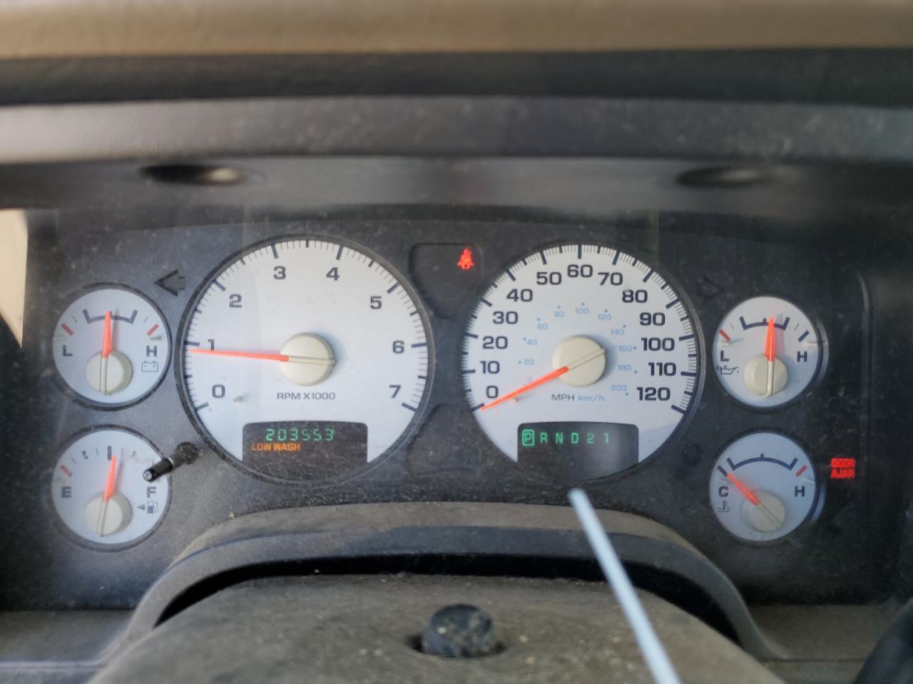 2004 DODGE RAM 1500 S - 1D7HA18N64J109378 — photo 8