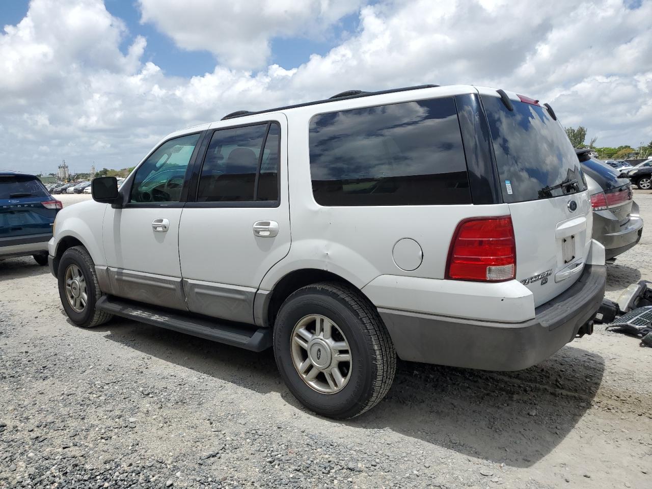 2004 FORD EXPEDITION - 1FMRU15W44LA70115 — photo 2