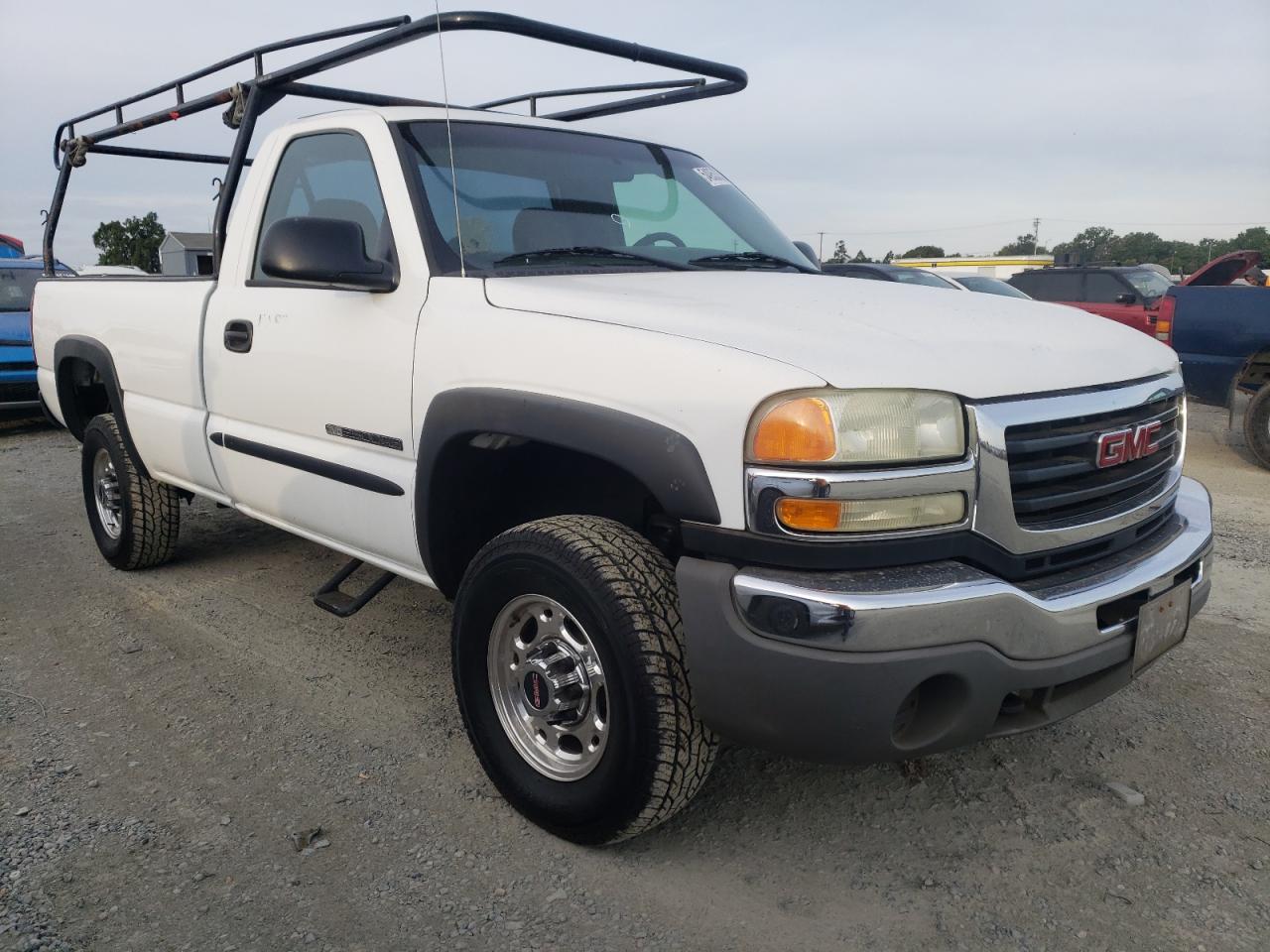2004 GMC SIERRA C25 - 1GTHC24UX4E117046 — photo 4