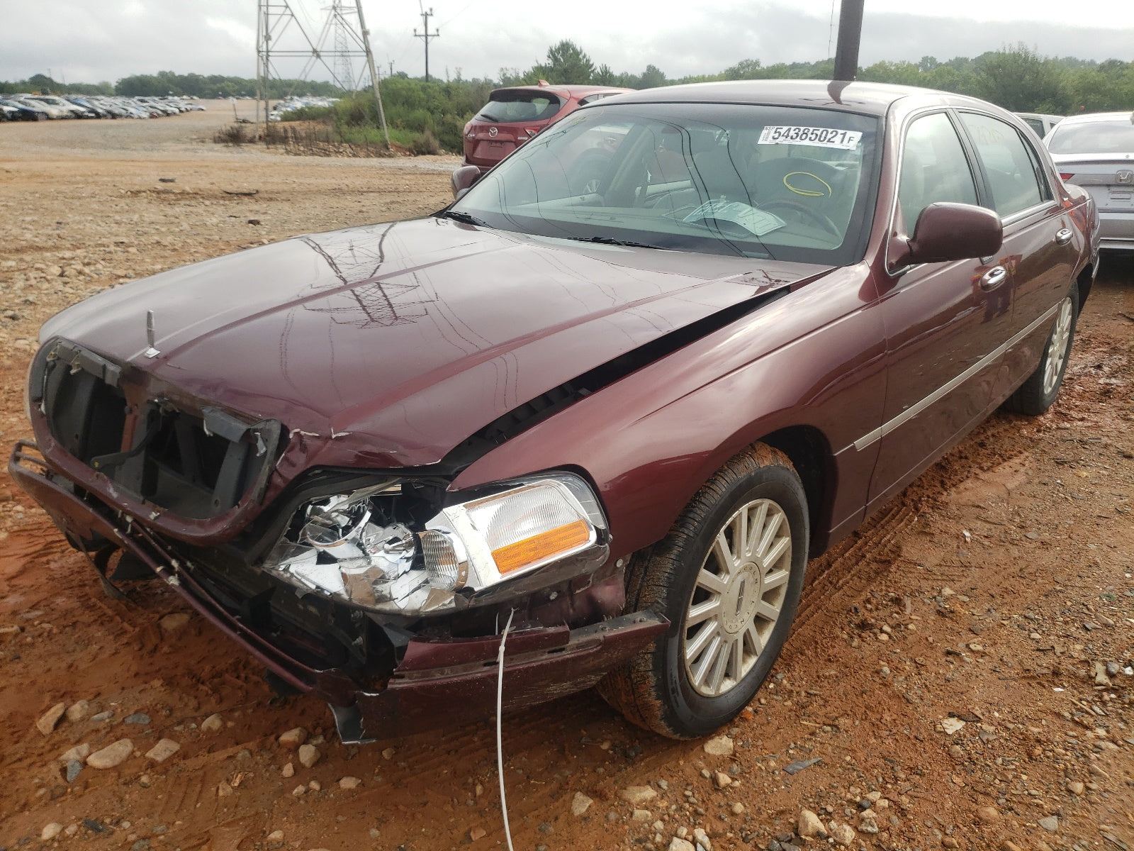 2004 LINCOLN TOWN CAR U - 1LNHM83W94Y635002 — photo 2