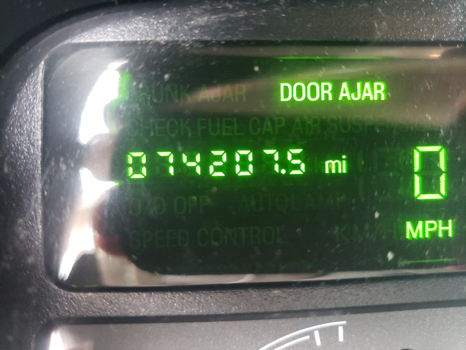 2004 LINCOLN TOWN CAR U - 1LNHM83W94Y635002 — photo 8