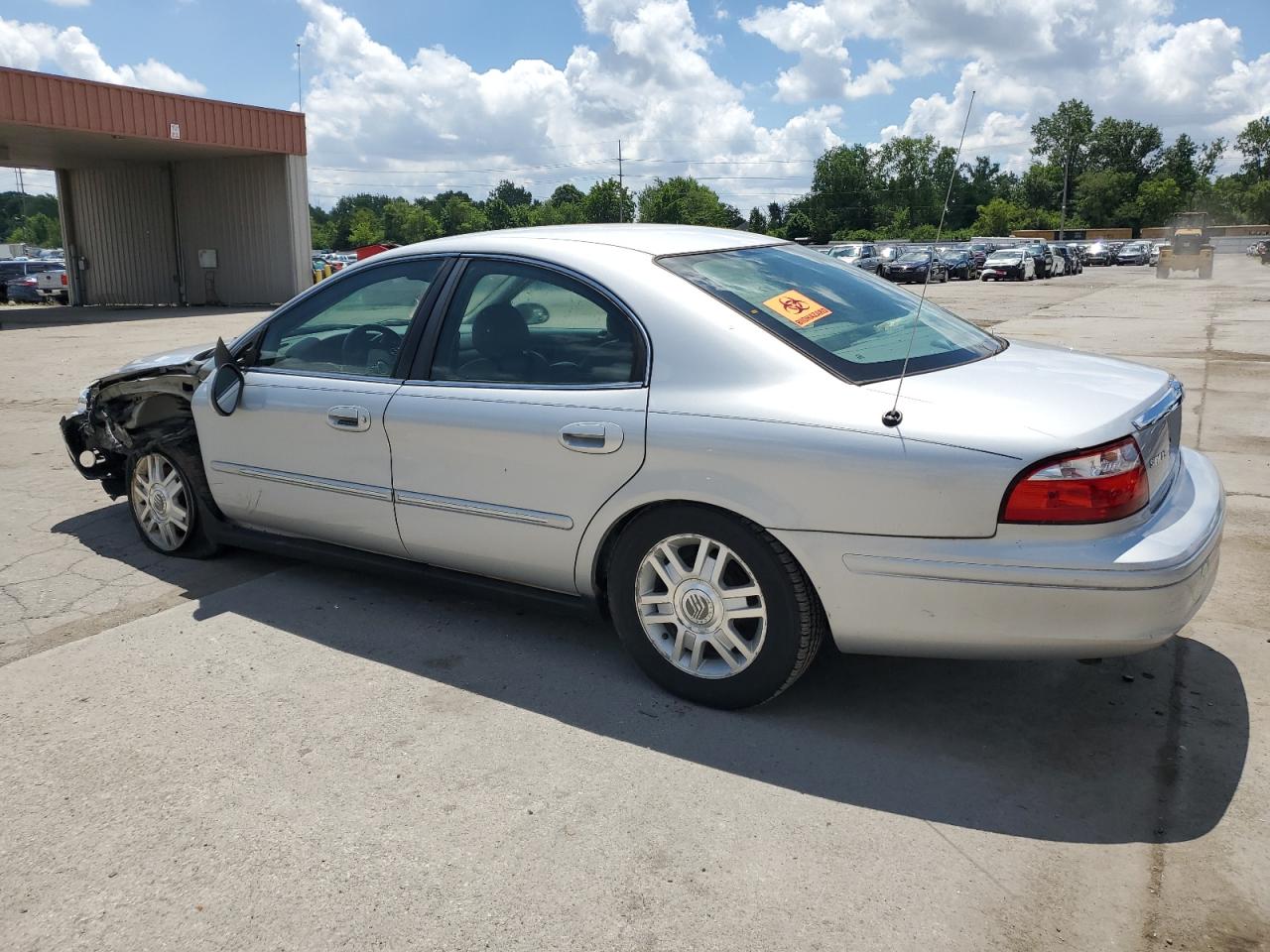 2004 MERCURY SABLE LS P - 1MEFM55S84A626626 — photo 2