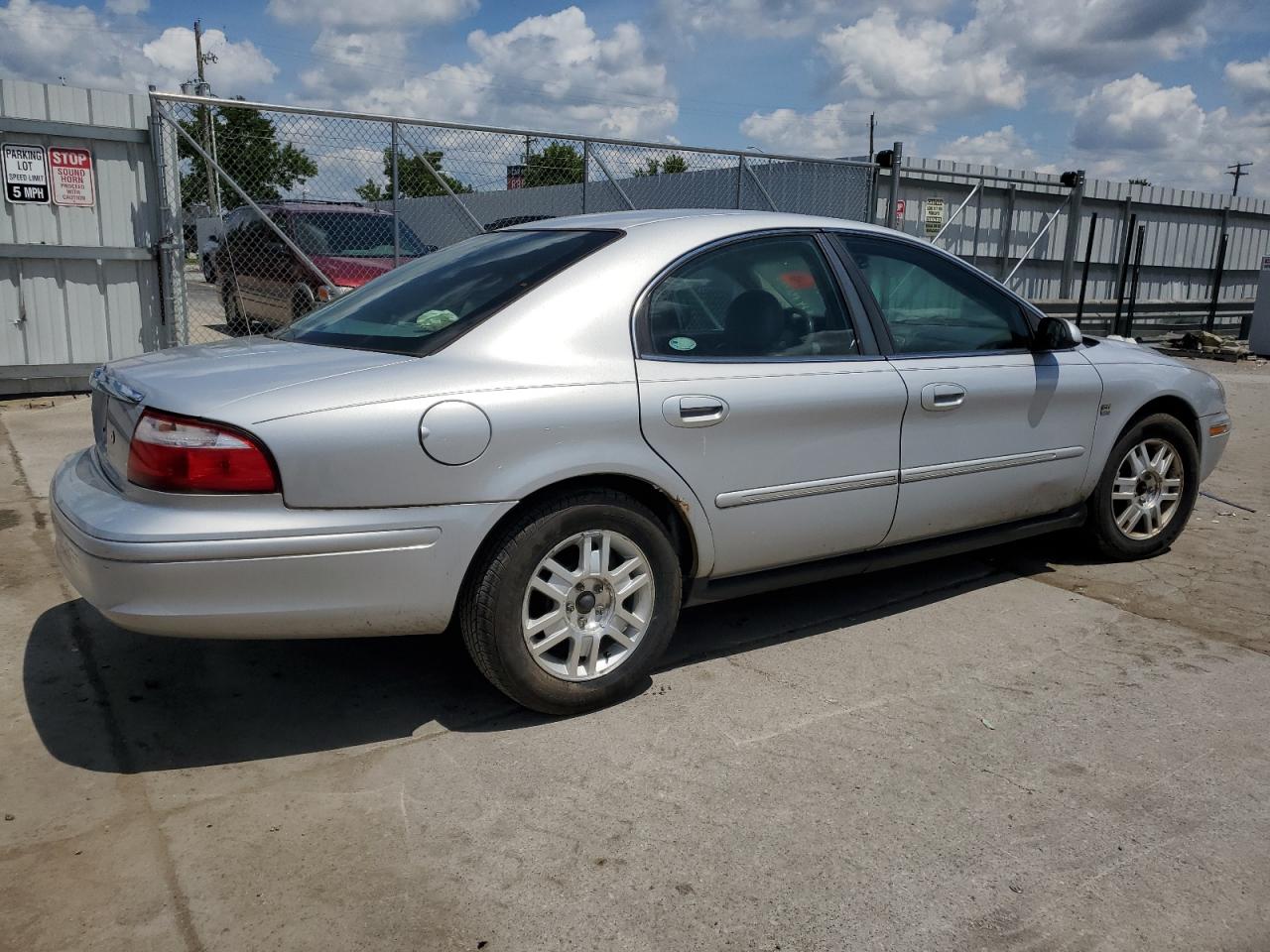 2004 MERCURY SABLE LS P - 1MEFM55S84A626626 — photo 3