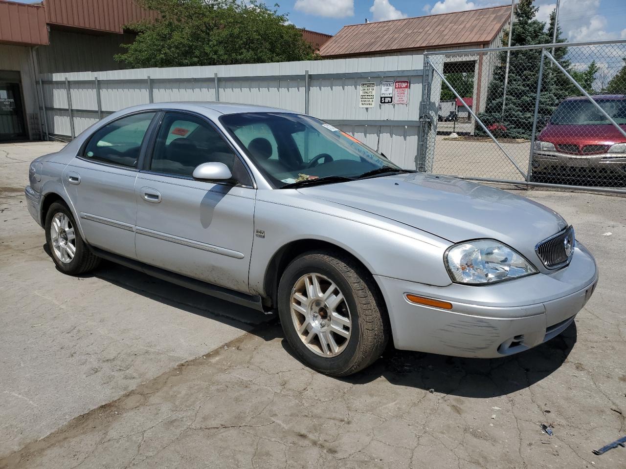 2004 MERCURY SABLE LS P - 1MEFM55S84A626626 — photo 4