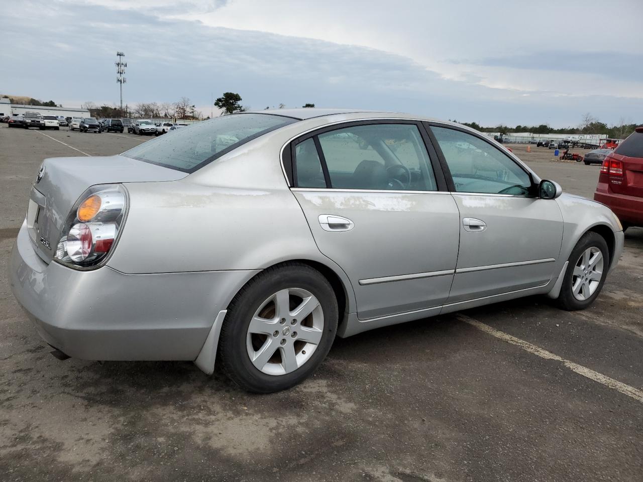 2004 NISSAN ALTIMA BAS - 1N4AL11E74C164013 — photo 2