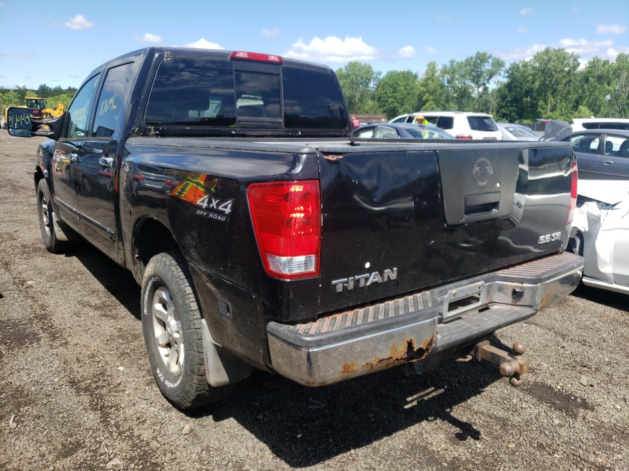 2004 NISSAN TITAN XE - 1N6AA07B44N565804 — photo 3