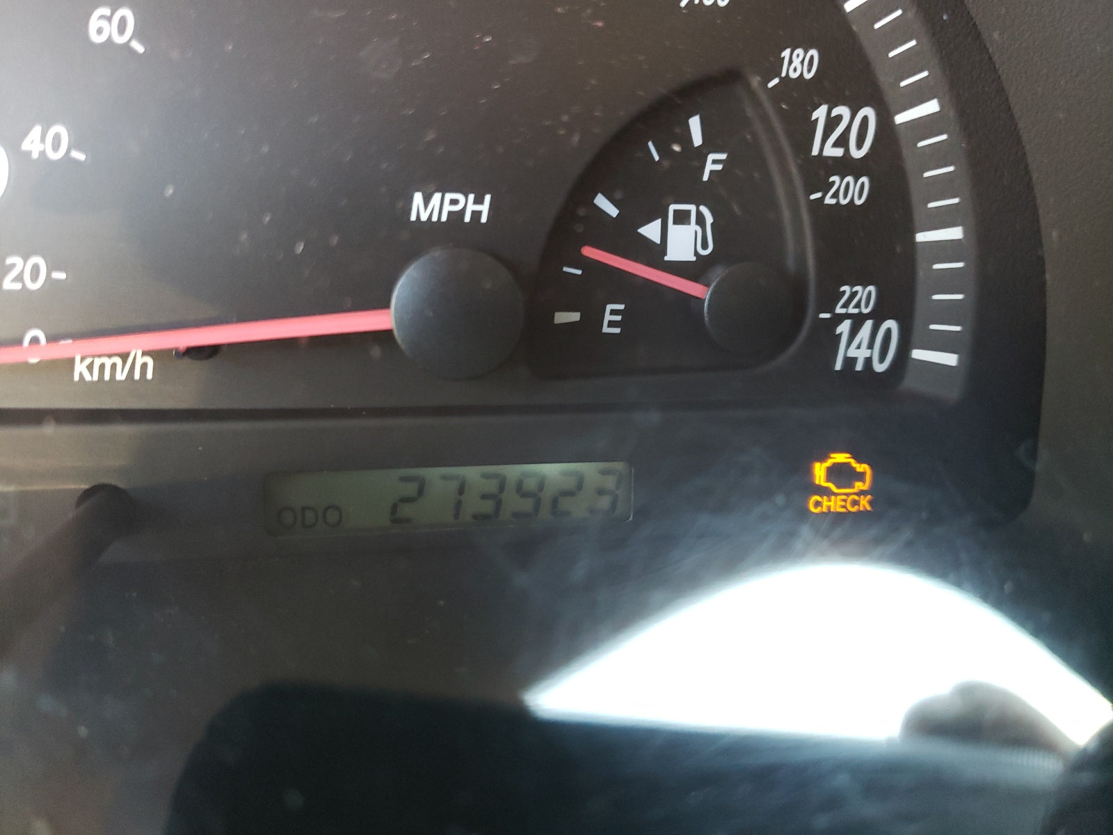 2004 TOYOTA CAMRY LE - 4T1BE32K64U323294 — photo 7