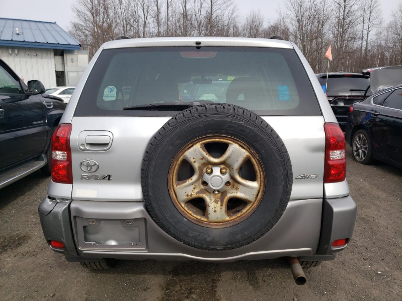 2004 TOYOTA RAV4 - JTEHD20V746016290 — photo 5