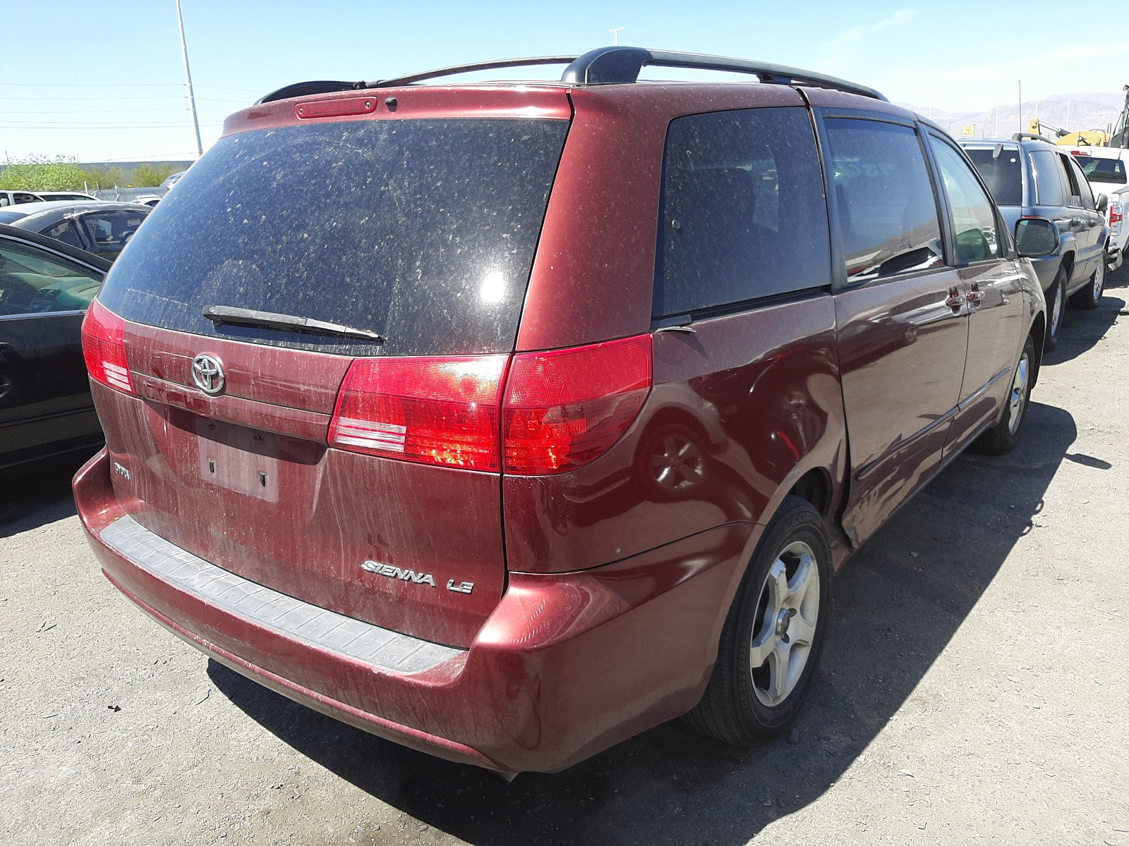 2004 TOYOTA SIENNA CE - 5TDZA23C74S026474 — photo 3