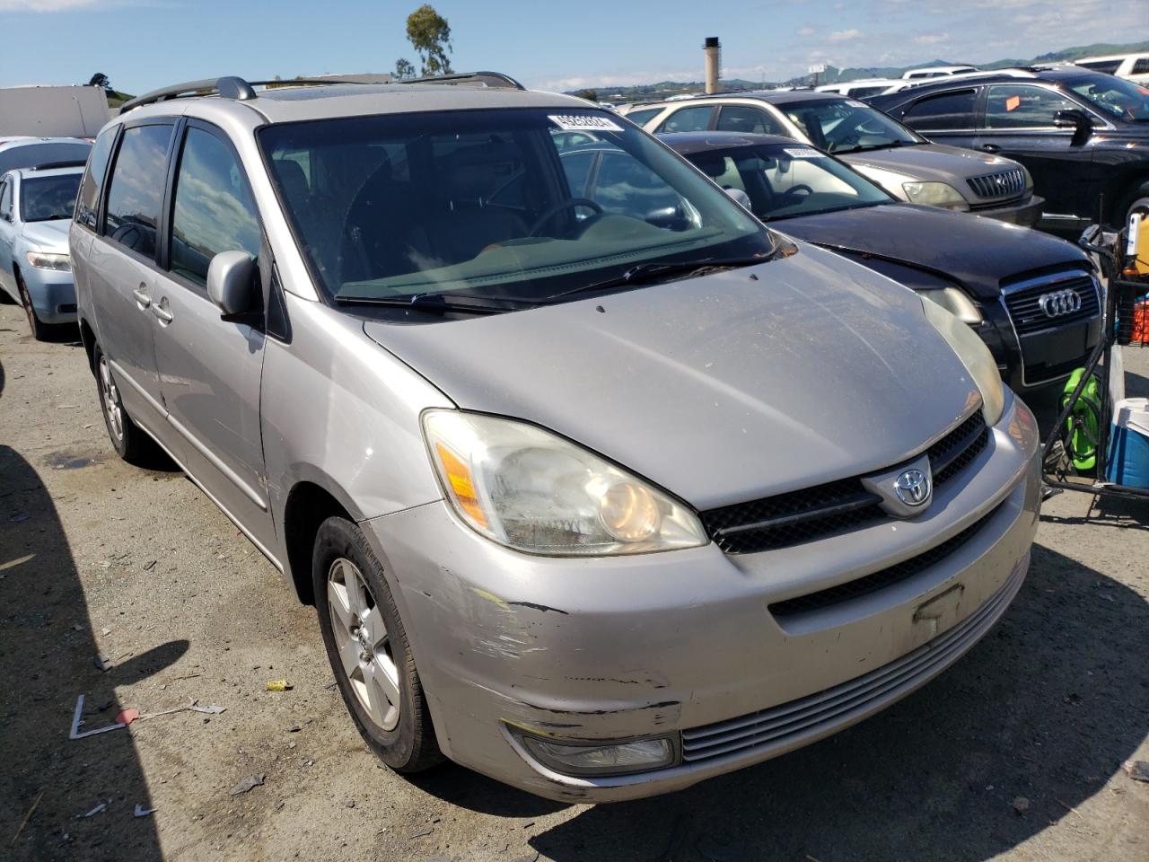 2004 TOYOTA SIENNA XLE - 5TDZA22C94S133706 — photo 4