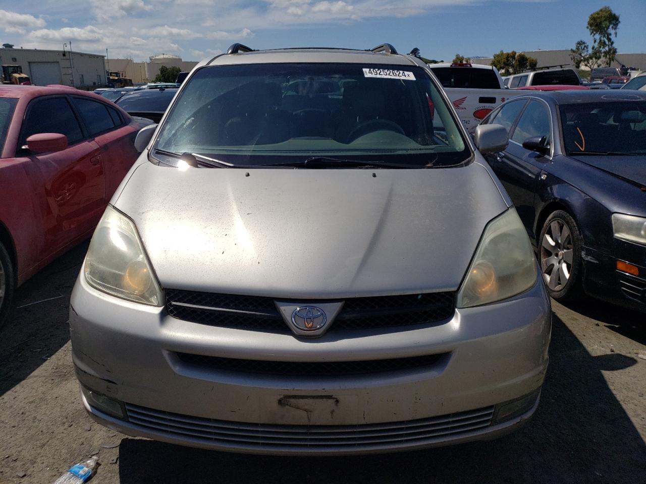 2004 TOYOTA SIENNA XLE - 5TDZA22C94S133706 — photo 5