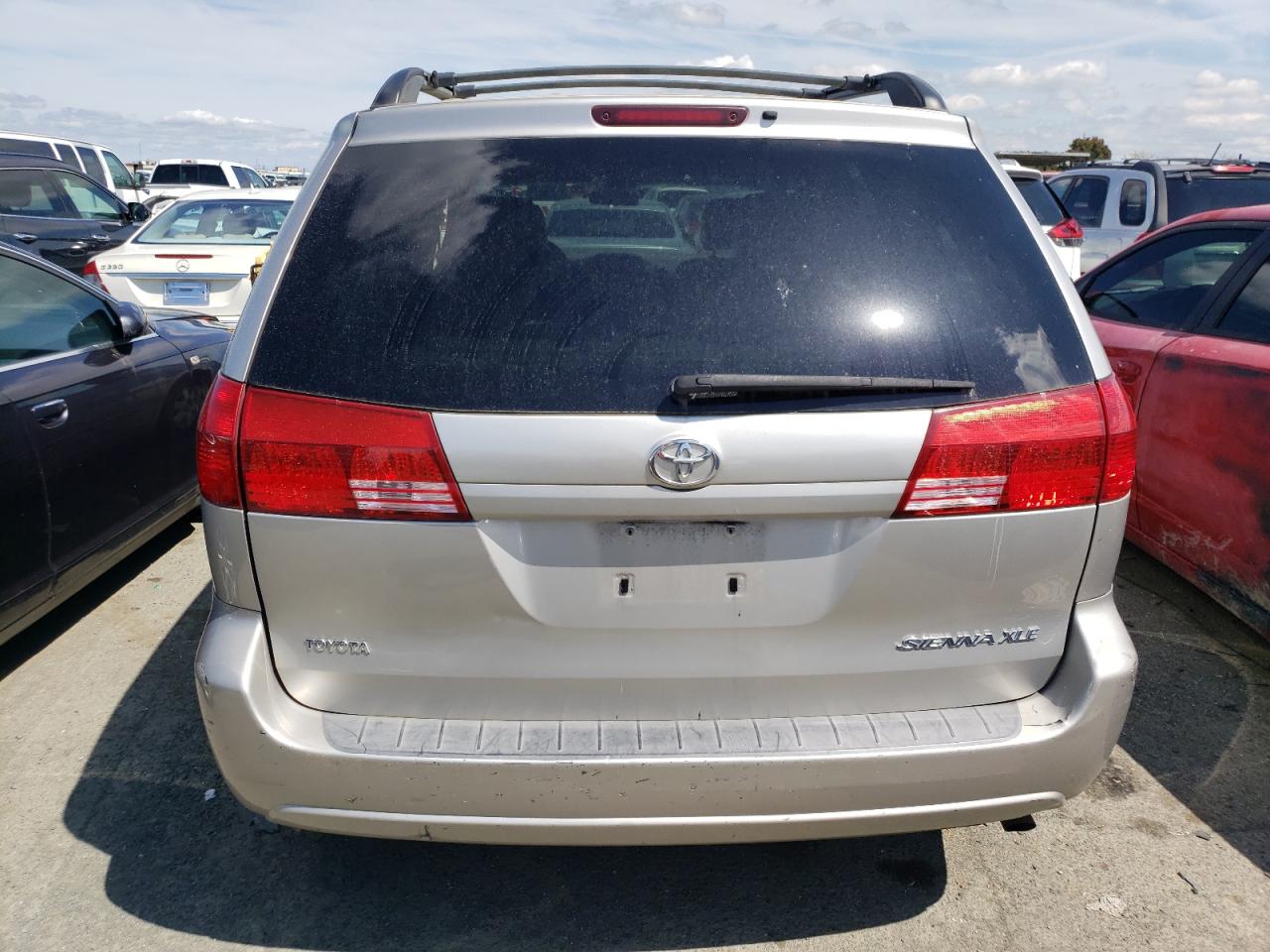 2004 TOYOTA SIENNA XLE - 5TDZA22C94S133706 — photo 6