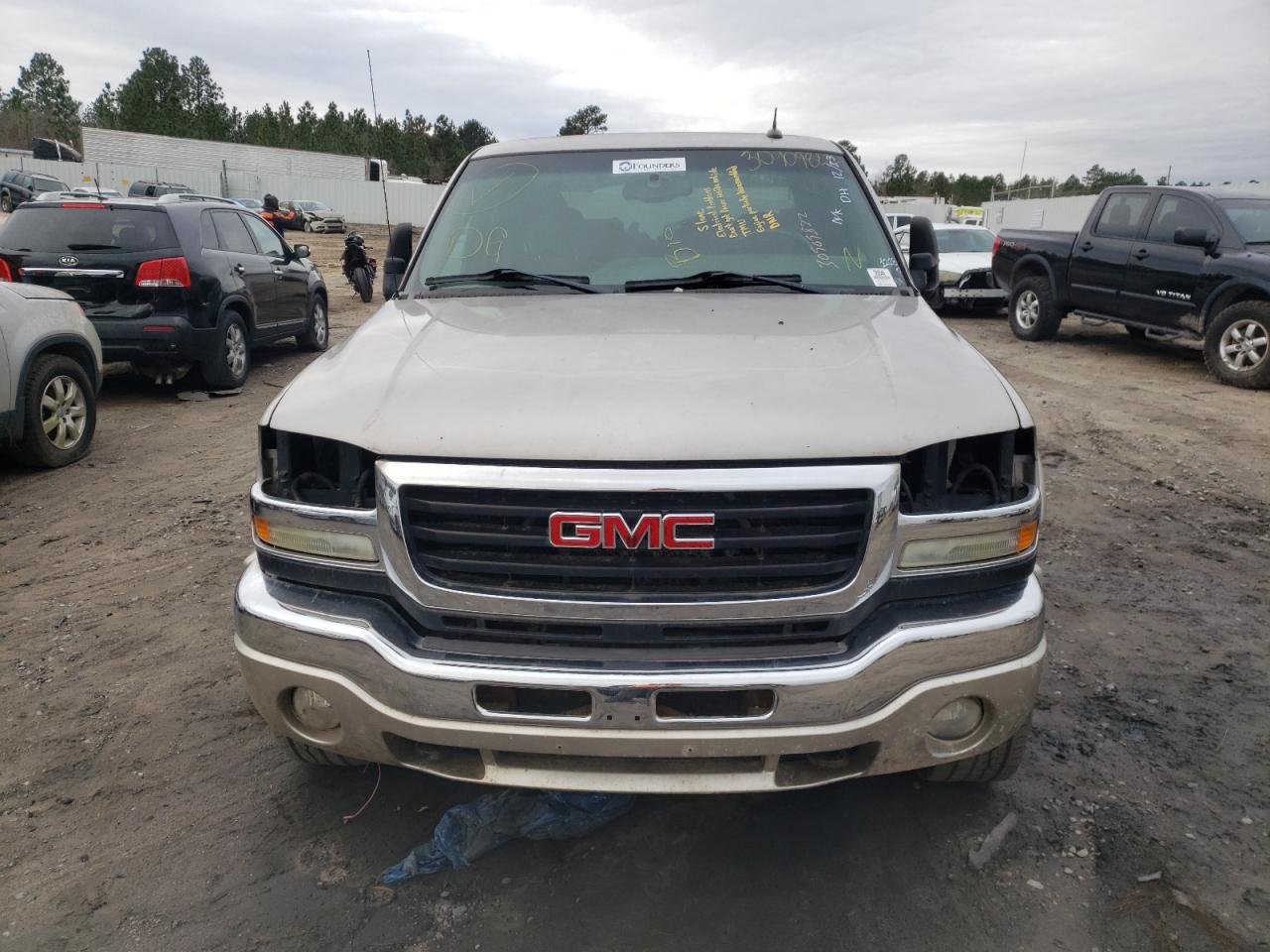 2005 GMC SIERRA K25 - 1GTHK29285E224396 — photo 9