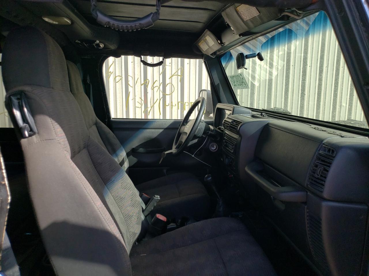 2005 JEEP WRANGLER X - 1J4FA39S65P320607 — photo 3