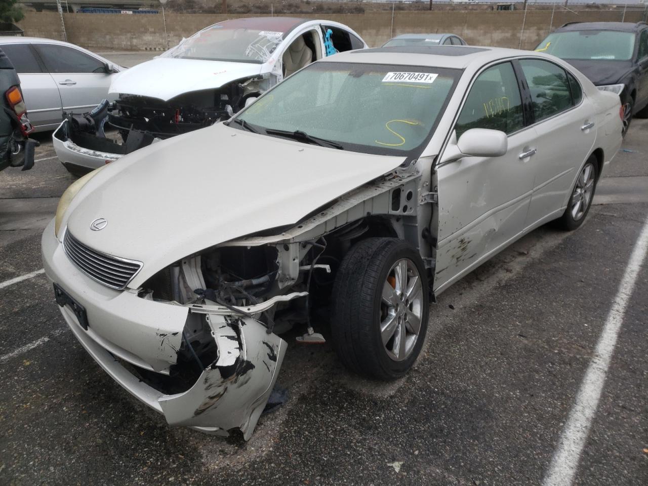 2005 LEXUS ES 330 - JTHBA30GX55063720 — photo 2