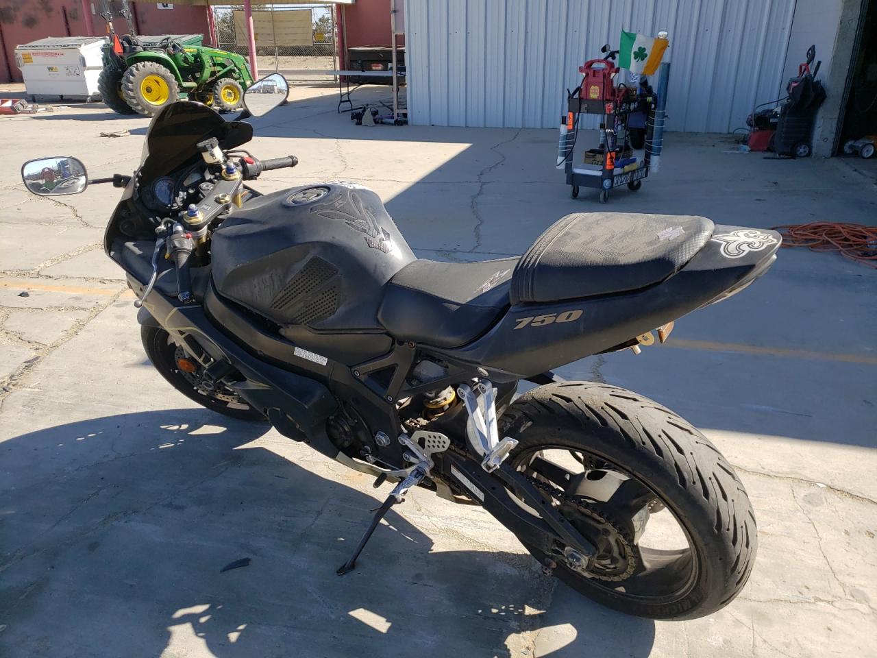 2005 SUZUKI GSX-R750 K - JS1GR7JA052108547 — photo 3