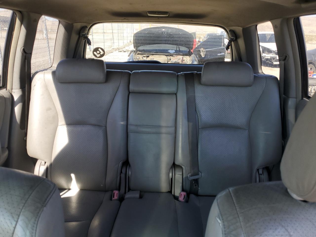 2005 TOYOTA HIGHLANDER - JTEDP21A050044275 — photo 10